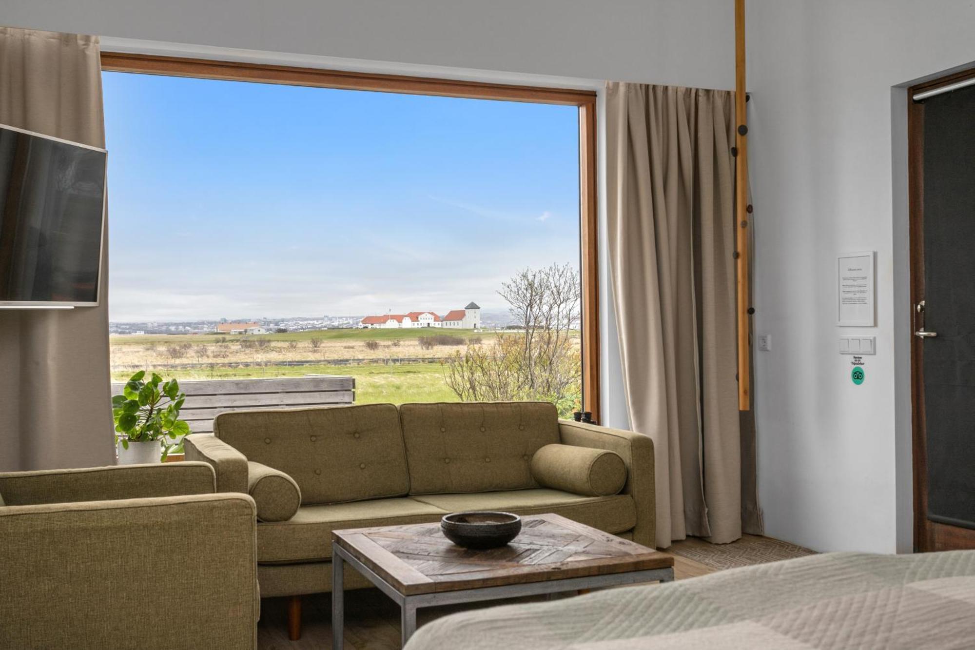 Eyvindarholt Guesthouse Álftanes Eksteriør bilde