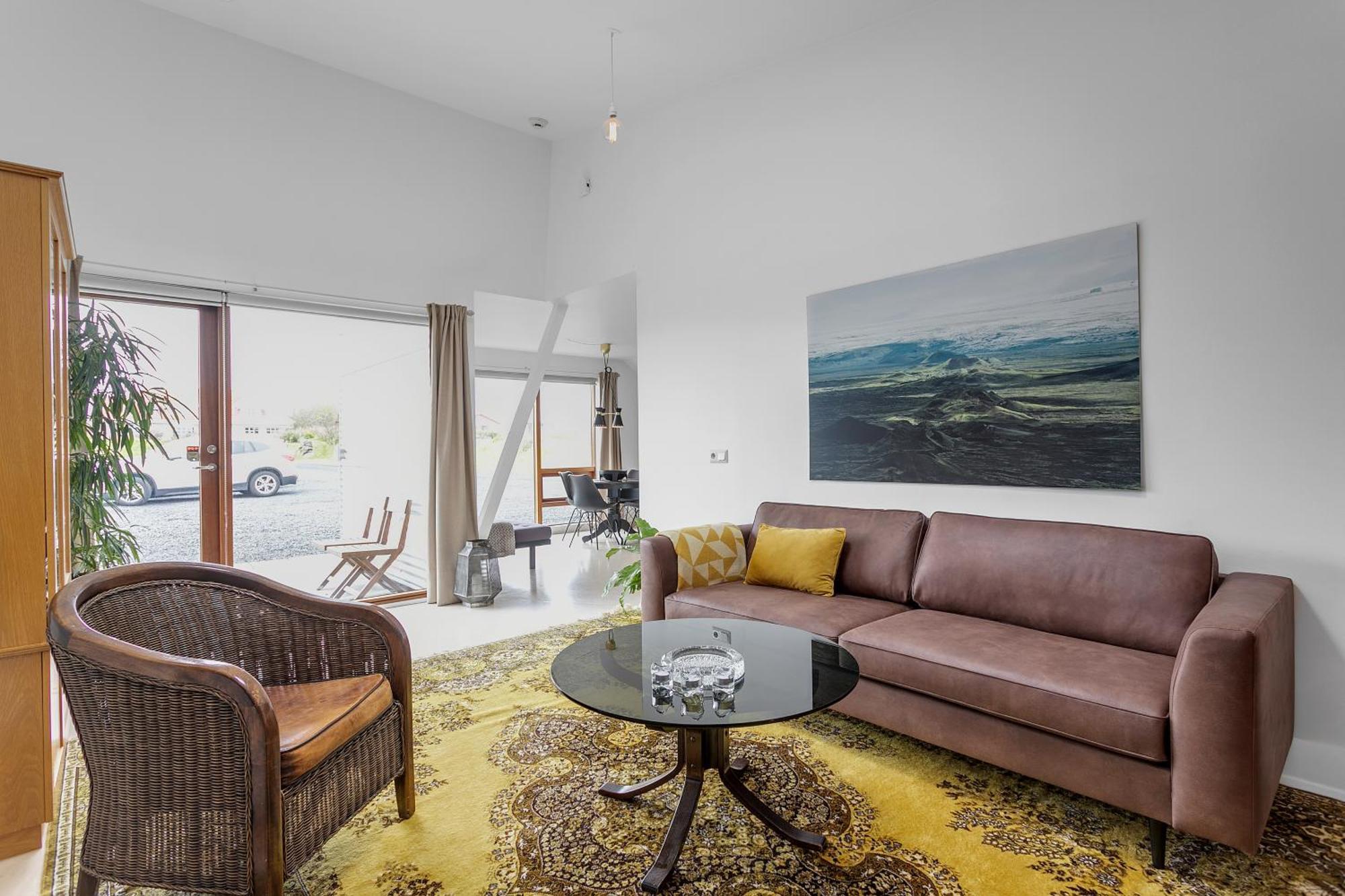 Eyvindarholt Guesthouse Álftanes Eksteriør bilde